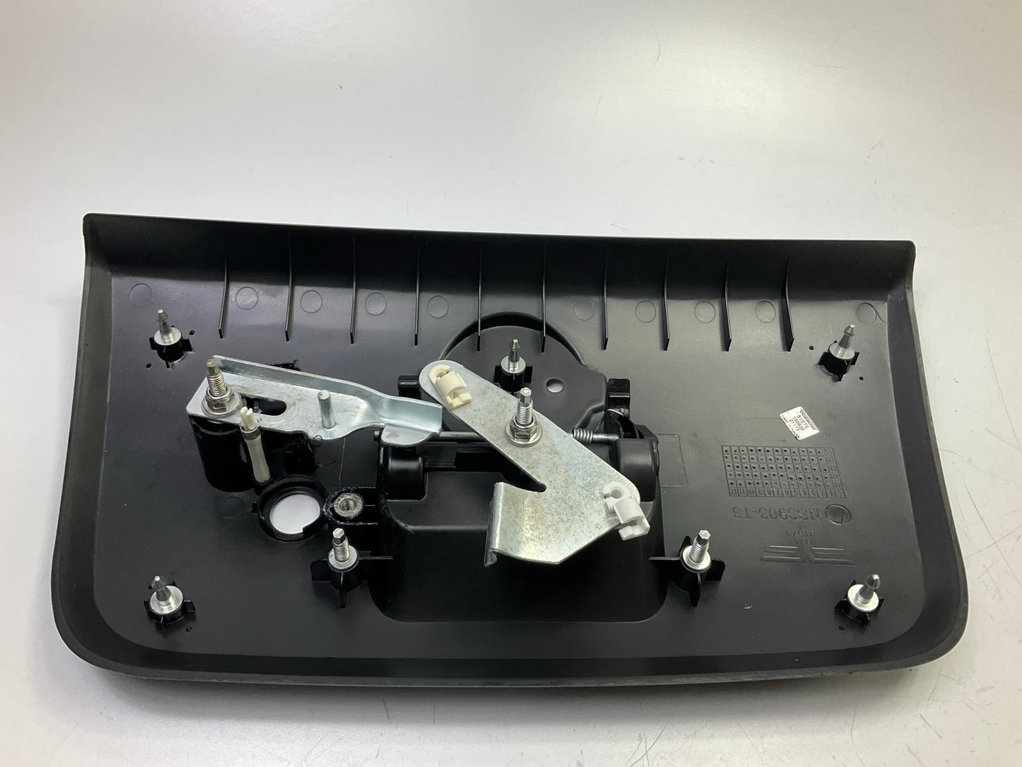 Dorman 81575 Tailgate Handle For 2001-2004 Nissan Frontier