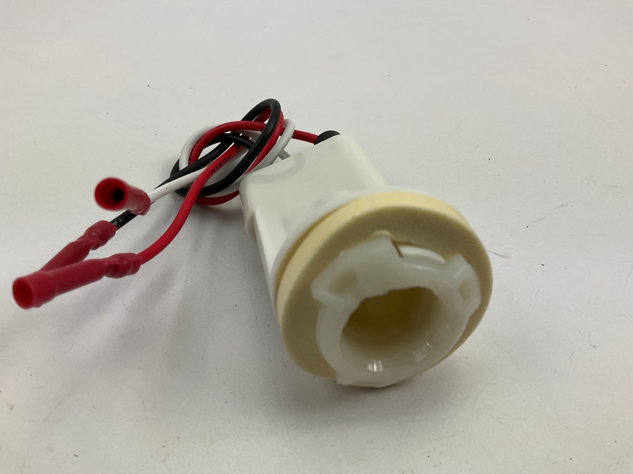 Dorman 85898 Turn Signal Electrical Socket 3-Wire Pigtail For Bulb # 1157