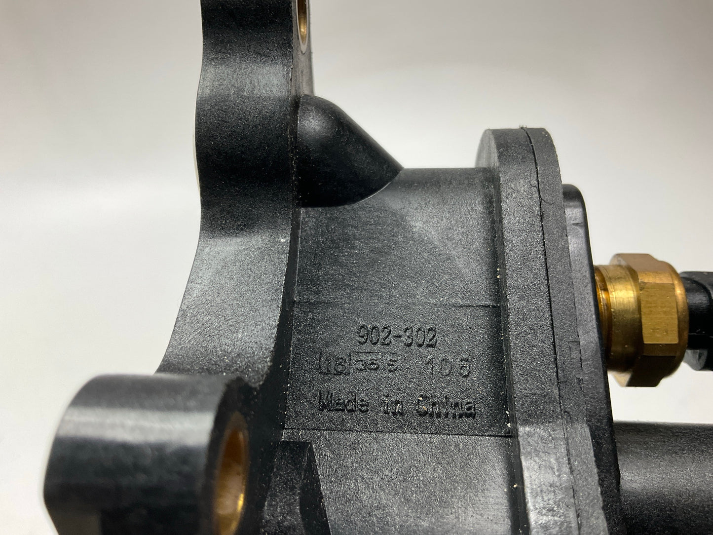 Dorman 902-302 Engine Coolant Water Outlet With Sensor