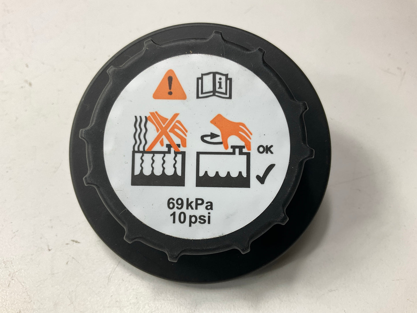 Dorman 902-5102CD Engine Coolant Reservoir Cap