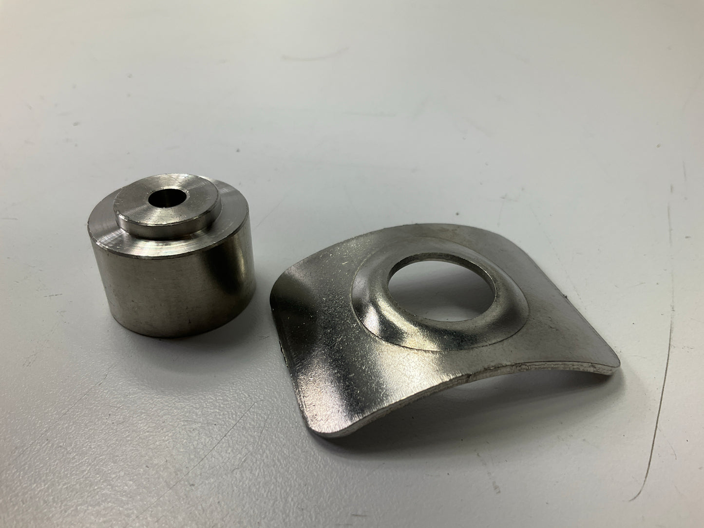 Dorman 904-528 Exhaust Gas Temperature (EGT) Sensor Bung Repair Kit
