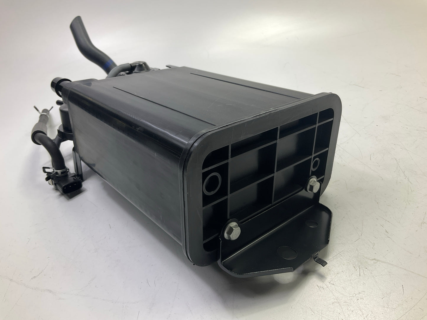 Dorman 911-630 Charcoal Fuel Vapor Canister