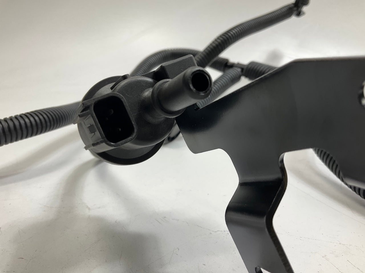 Dorman 911-757 Vapor Canister Purge Valve For 2013-2014 Ford Fusion 1.6L-L4