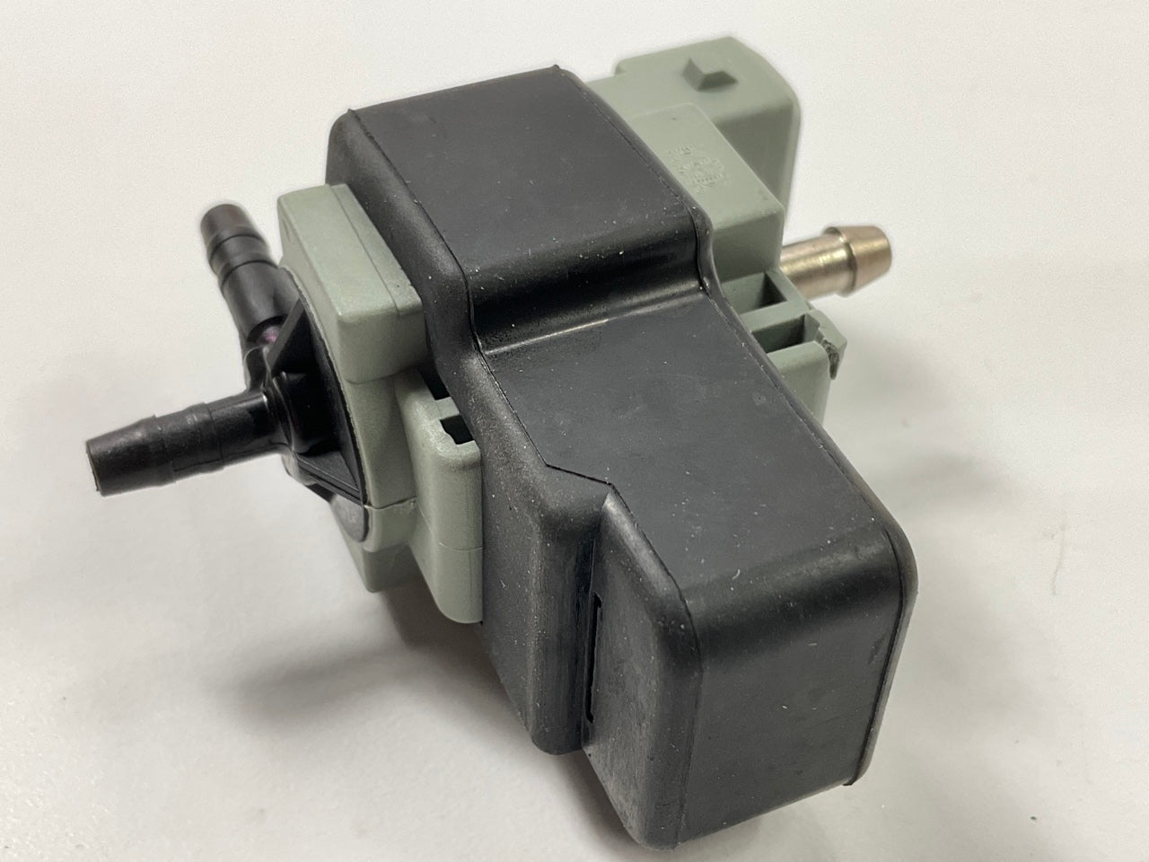 Dorman 911-797 Vacuum Switching Valve
