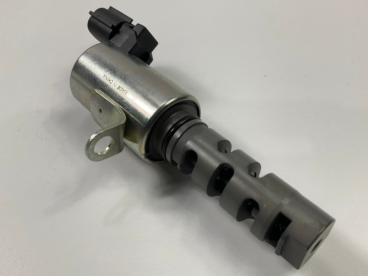Dorman 917-207 Engine Variable Valve Timing (VVT) Solenoid