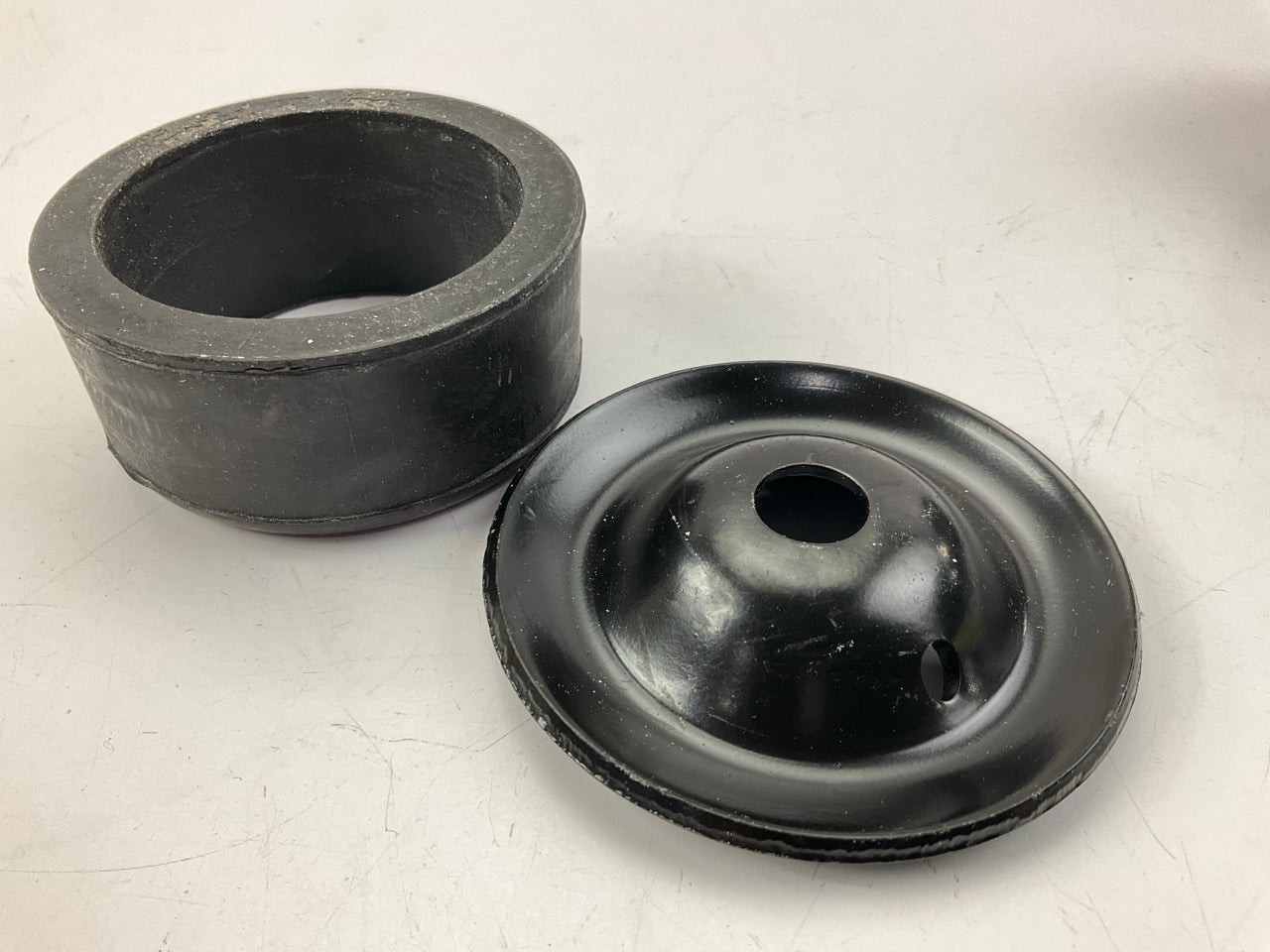 MISSING 1 BUSHING - Dorman 924-003 Body Mount Kit