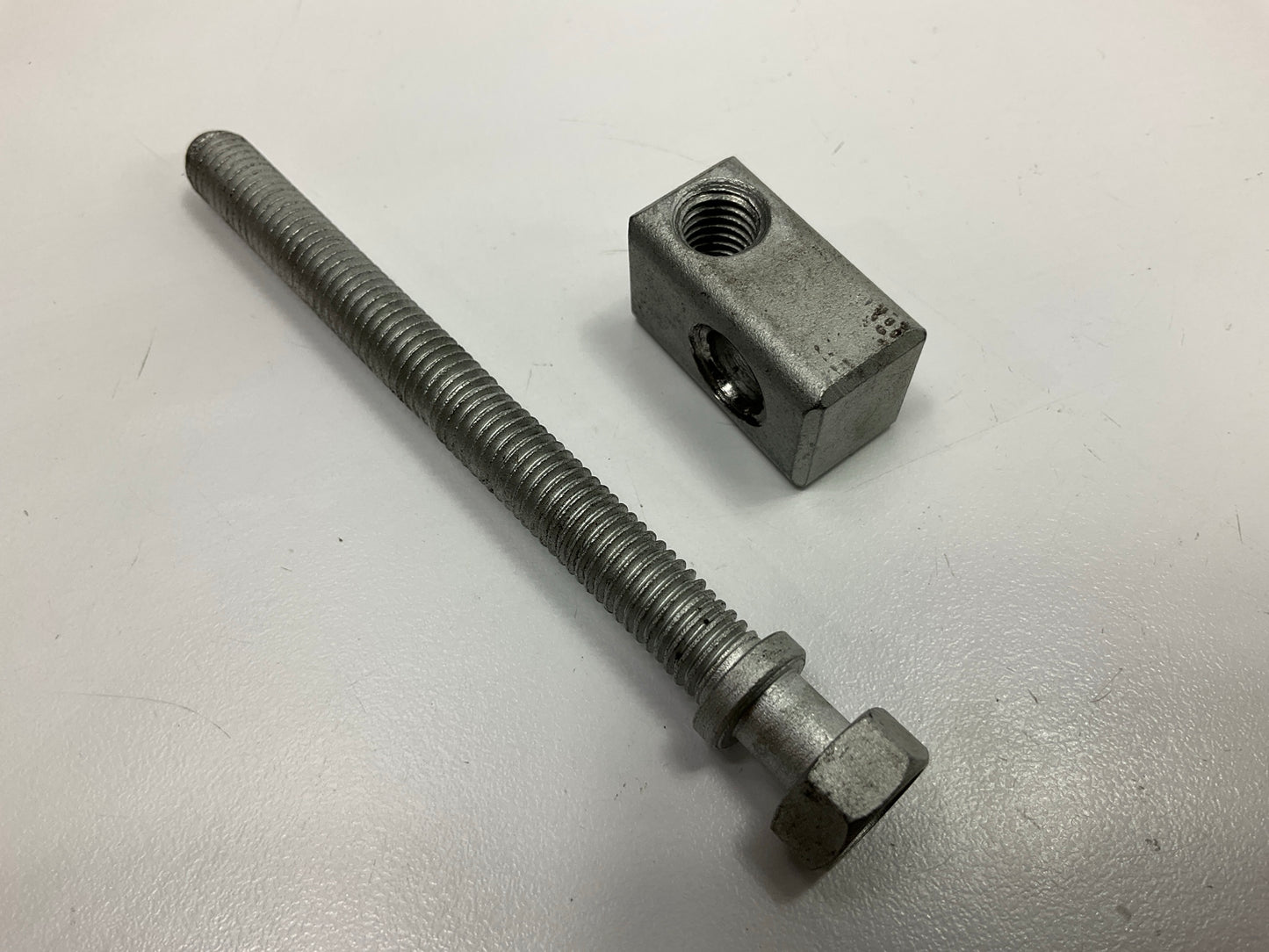 Dorman 926-085 Belt Tensioner Bolt