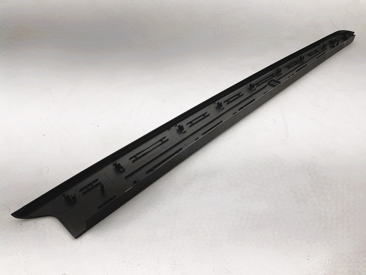 Dorman 926-943 Left Truck Bed Side Rail Protector 05-08 F-150, 06-08 Mark LT