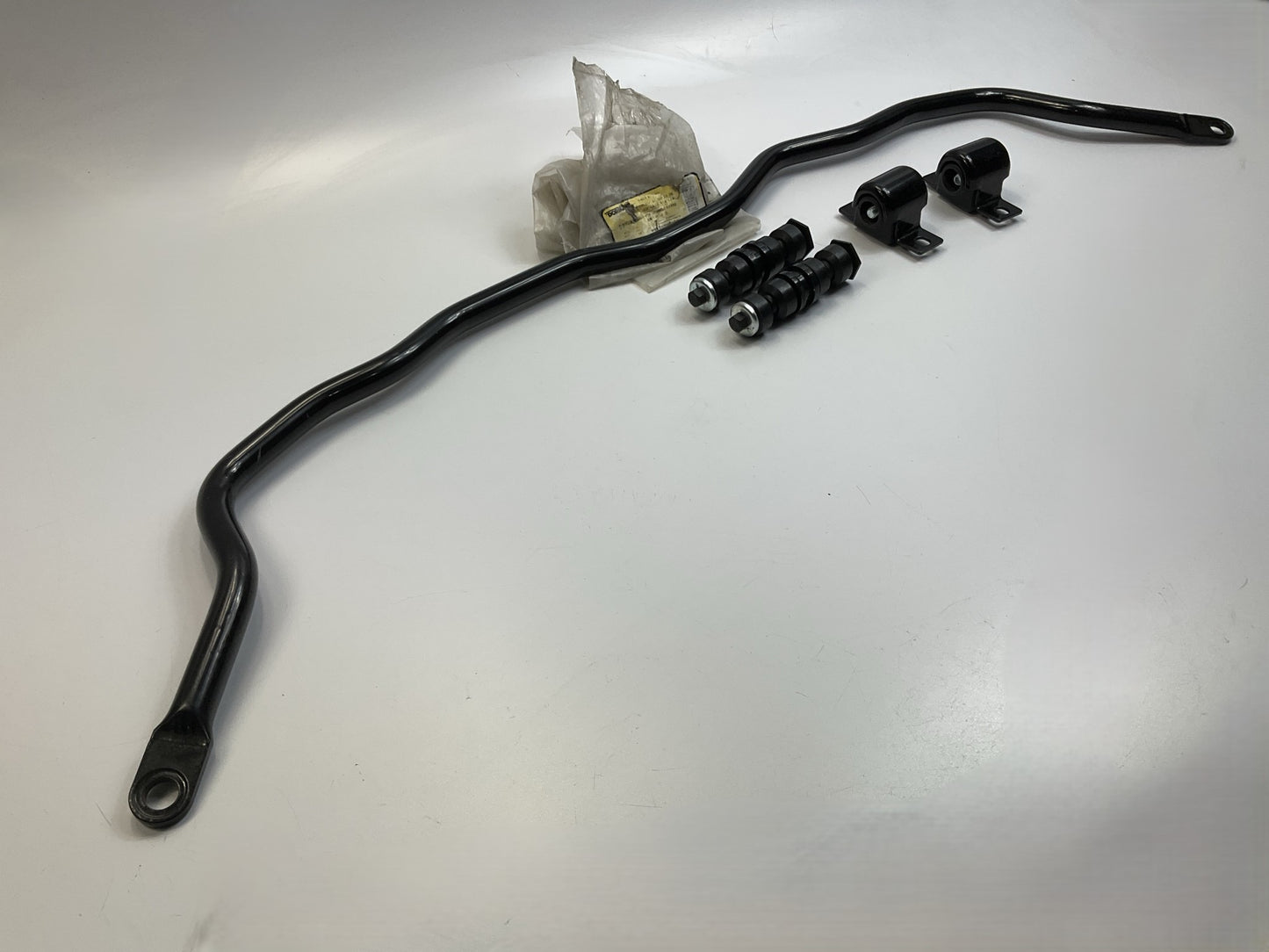 MISSING BOLTS - Dorman 927-108 Front Suspension Stabilizer Sway Bar