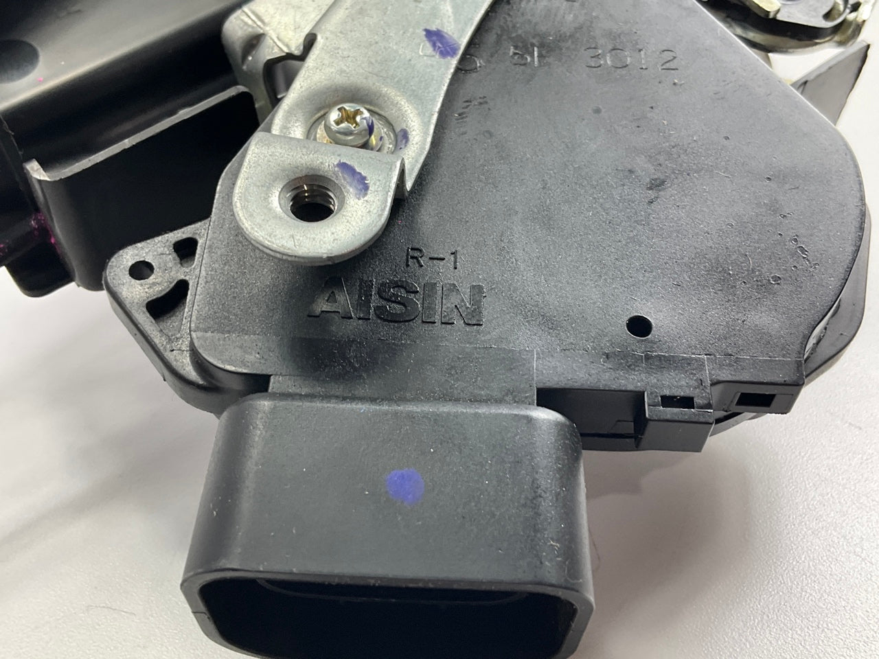 Dorman 931-473 Rear Right Door Lock Actuator Motor 2001-2007 Toyota Highlander