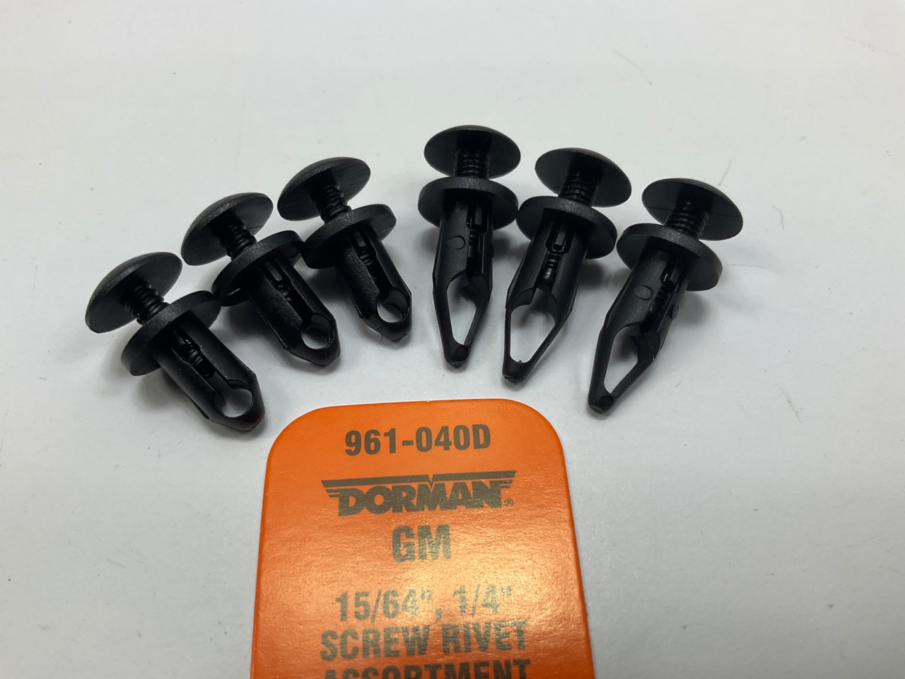 Dorman 961-040D 15/64'' & 1/4'' Screw Rivet Assortment For GM - 6 PACK