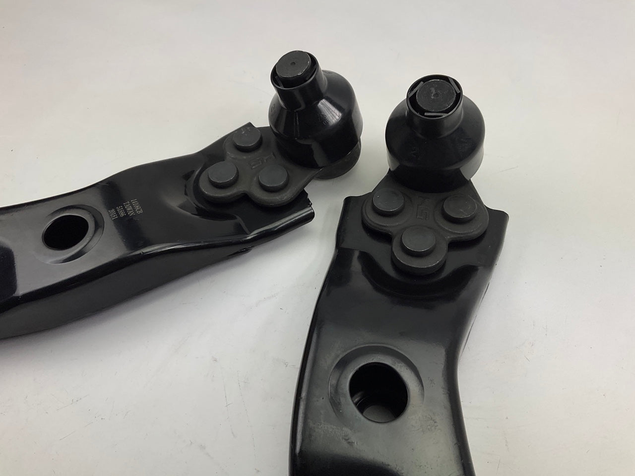 Dorman CB90093PR-CB90094PR Front Left And Right Lower Control Arms