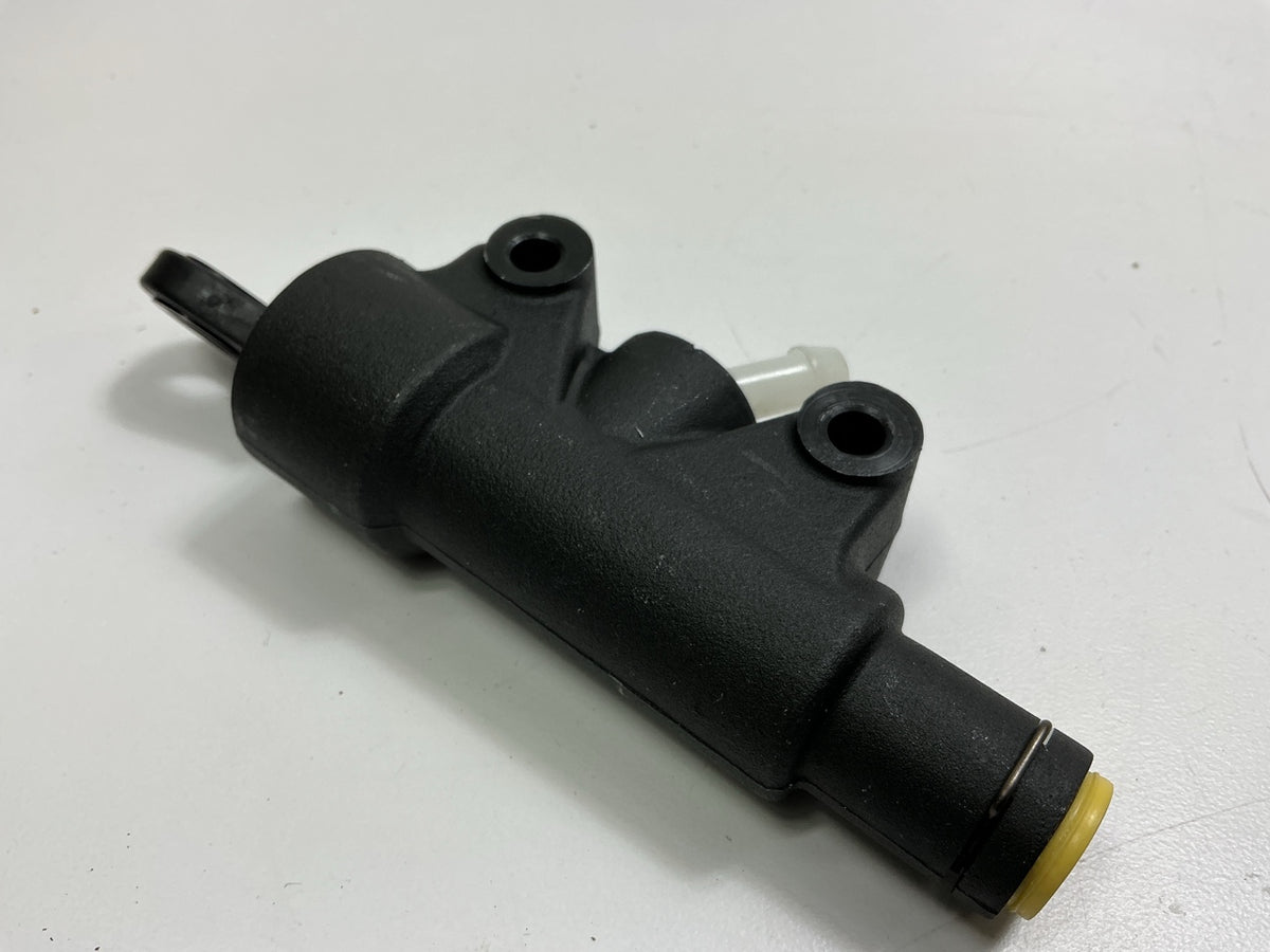 Dorman CM640047 Clutch Master Cylinder