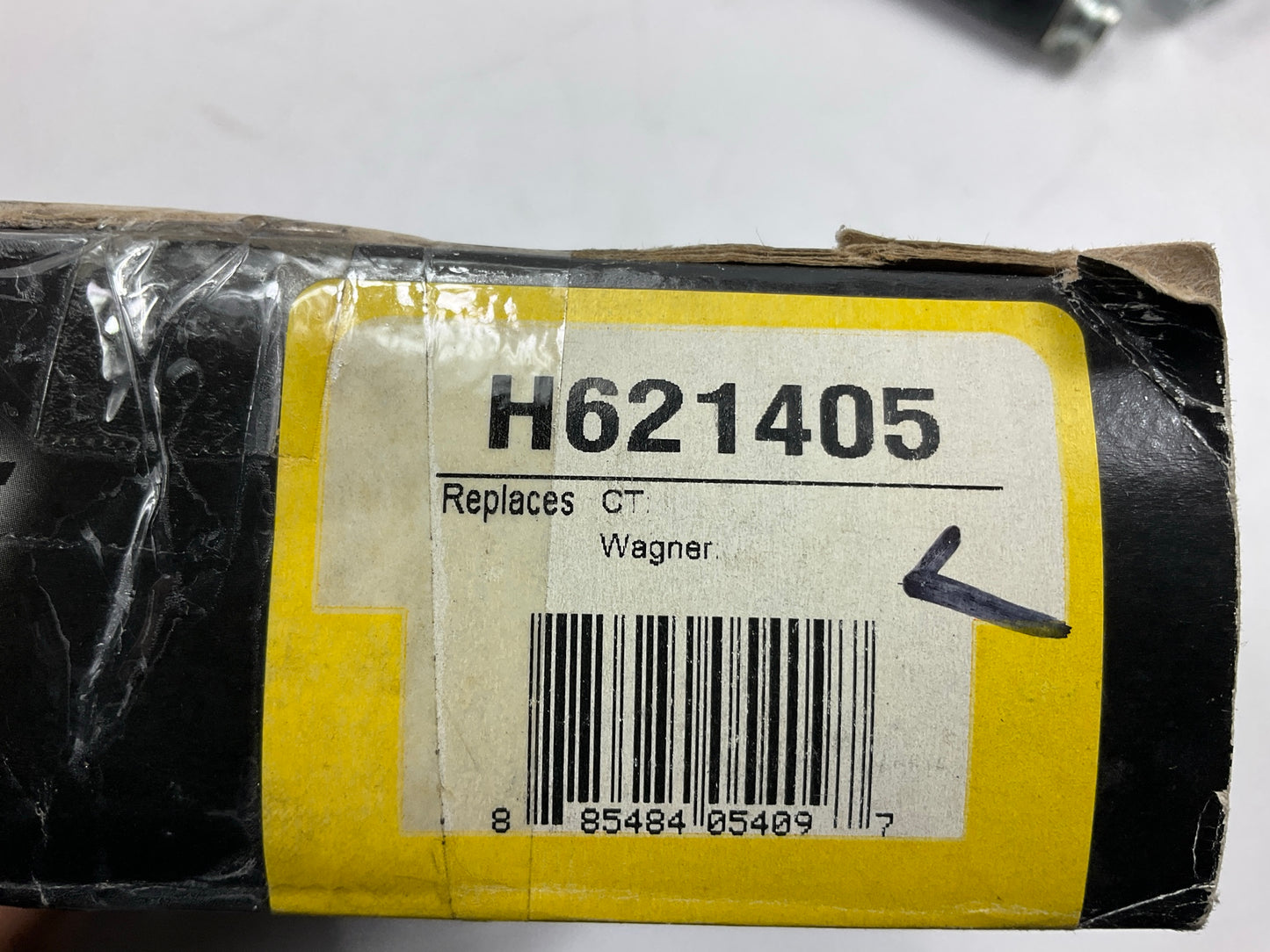 Dorman H621405 Rear Brake Hose - 2010-2013 Ford E-150, E-250, 08-13 E-350 SD