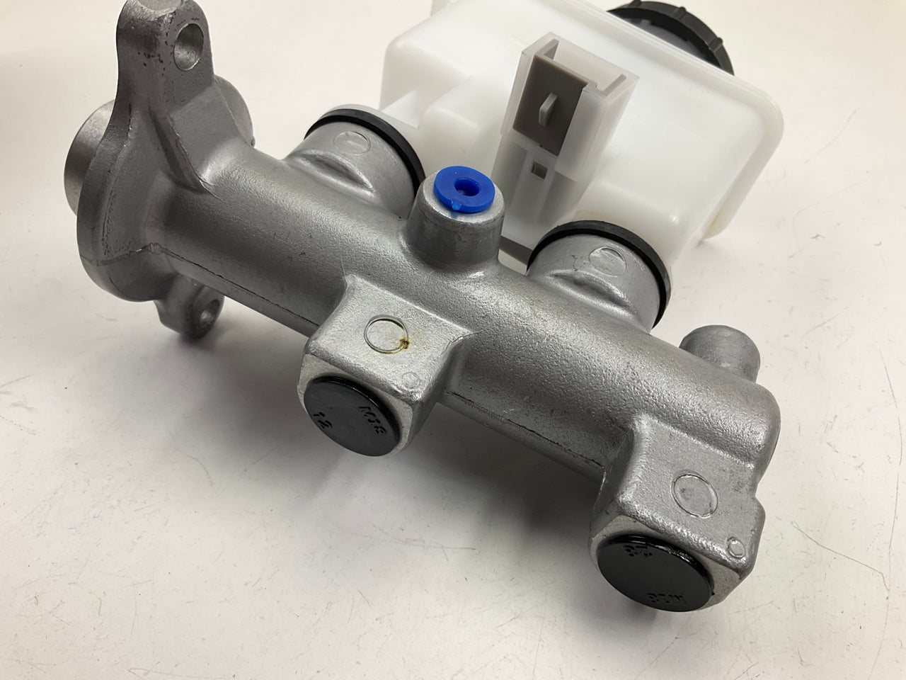 Dorman M390515 Brake Master Cylinder - 1997-2003 Ford Escort, Rear Drum W/O ABS