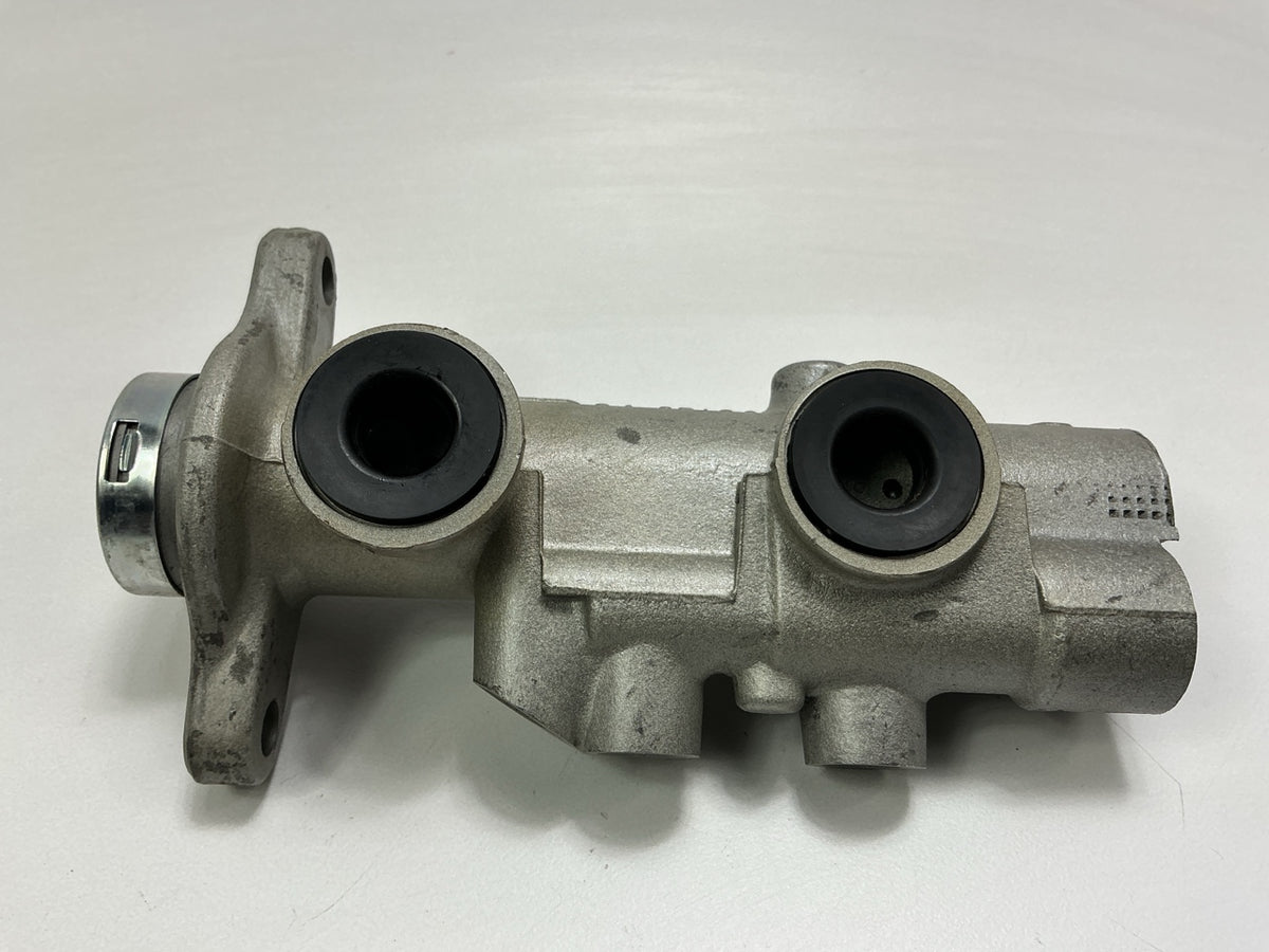 Dorman M39600 Brake Master Cylinder Without Reservoir