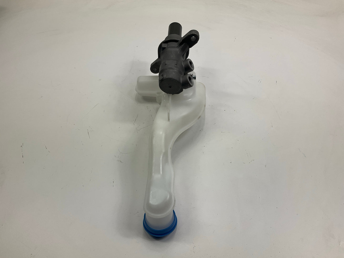 Dorman M631032 Brake Master Cylinder 15-20 Edge 15-18 MKX 19-20 Nautilus