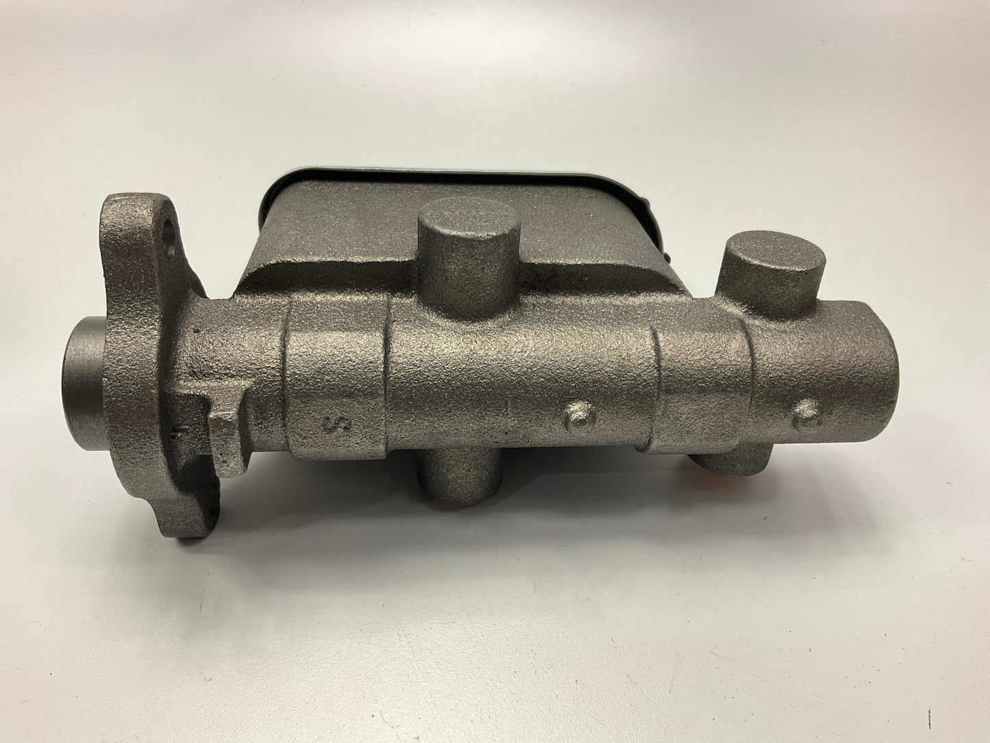 Dorman M80568 Brake Master Cylinder