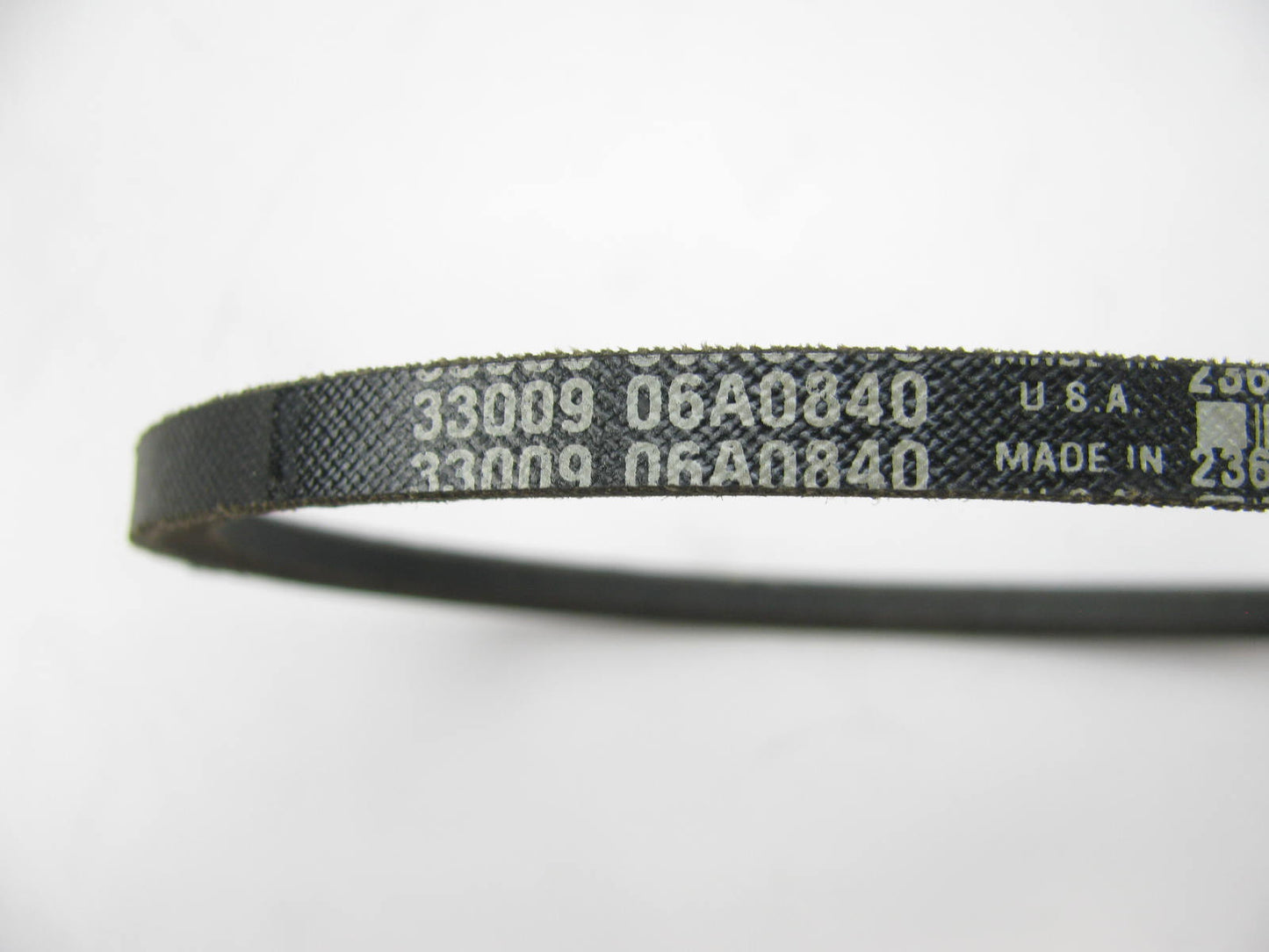 Drive Works 33009 Accessory Drive Belt - 0.25'' X 33.125'' - 36 Degree