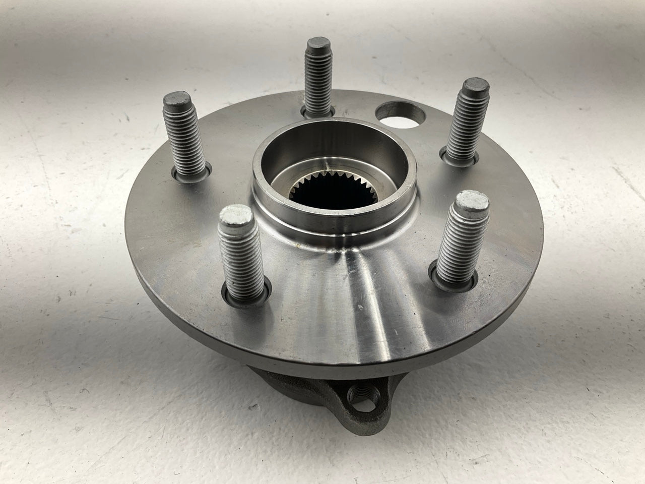 Drive Works 512205 Rear Wheel Hub For 2001-2006 Lexus LS430