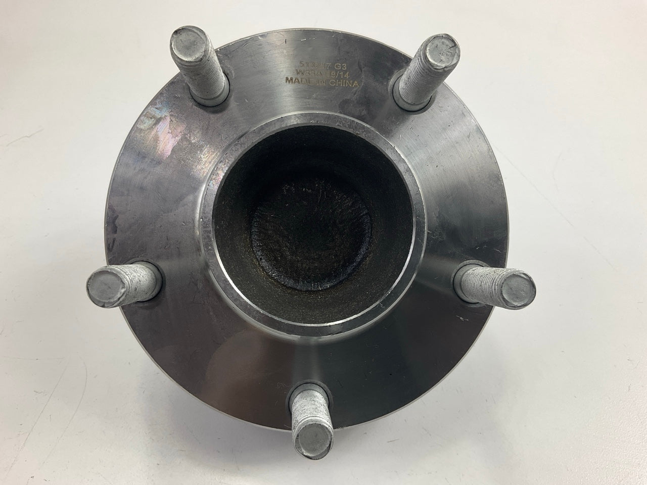 Drive Works 513217 Front Left Wheel Bearing Hub For 2004-2006 Pontiac GTO