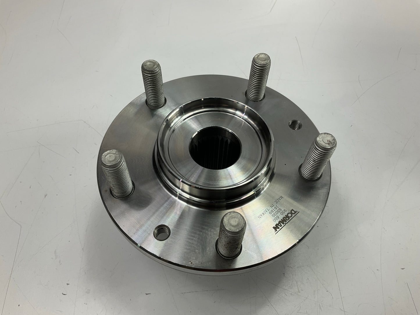 Drive Works 930-650 Front Wheel Hub For 2002-2005 Kia Sedona