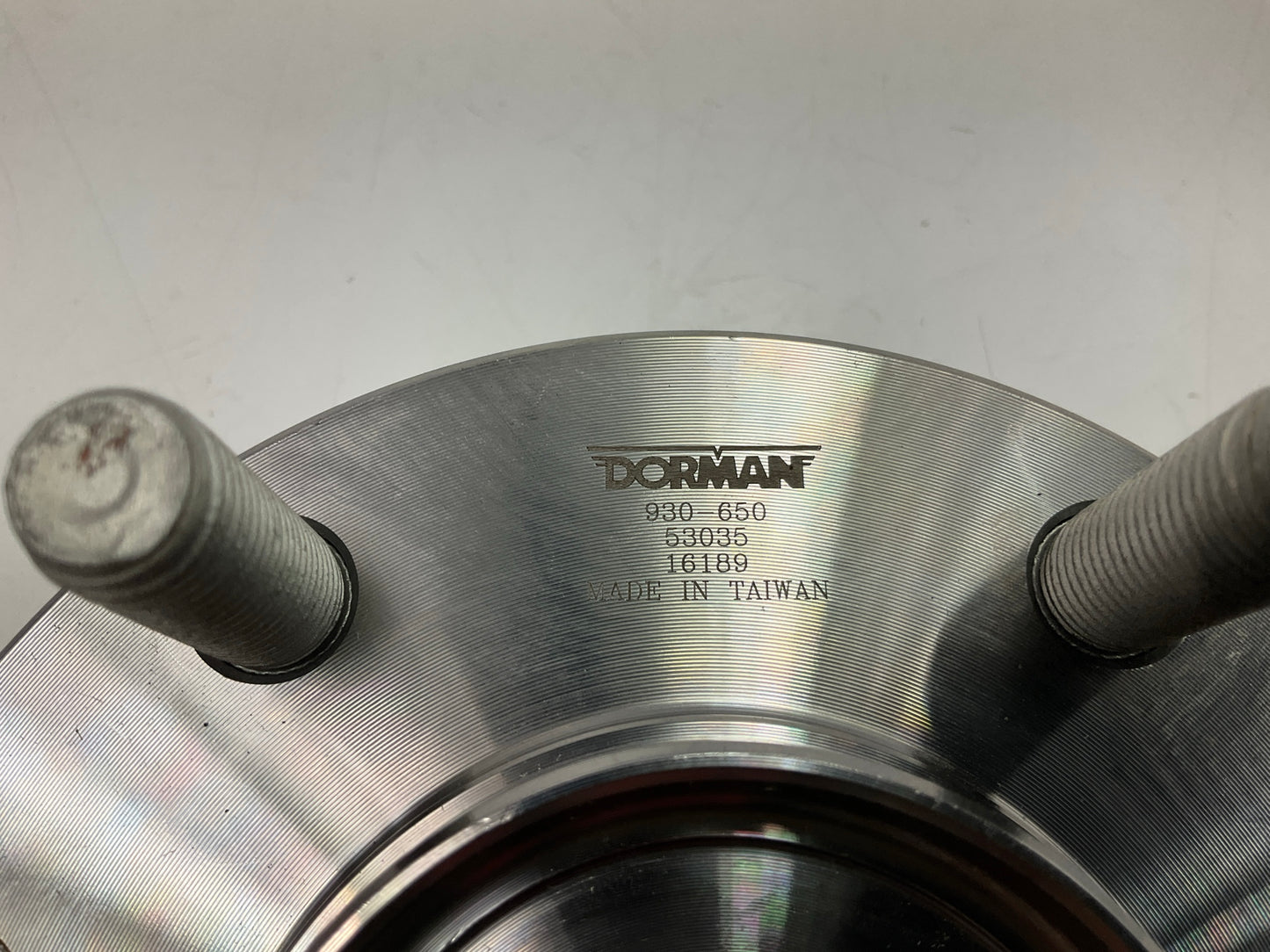 Drive Works 930-650 Front Wheel Hub For 2002-2005 Kia Sedona