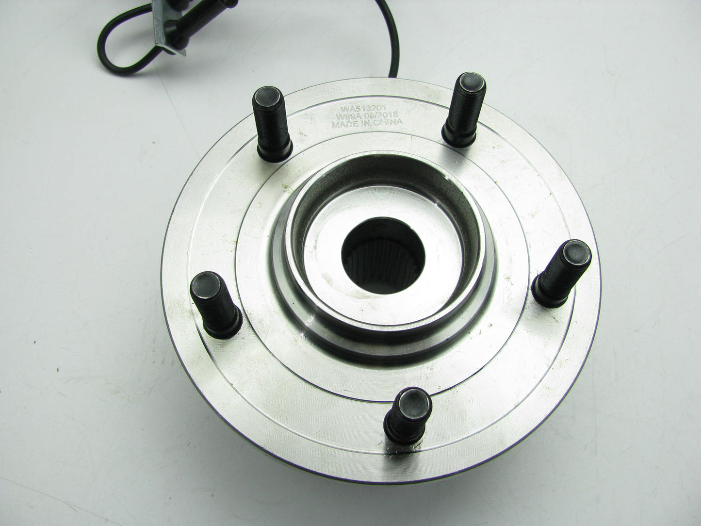 Drive Works NT513198 Wheel Bearing And Hub Assembly - Front