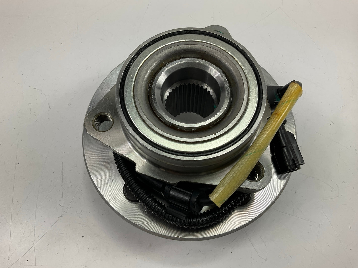 Drive Works NT515029 Front Wheel Bearing And Hub - 4WD