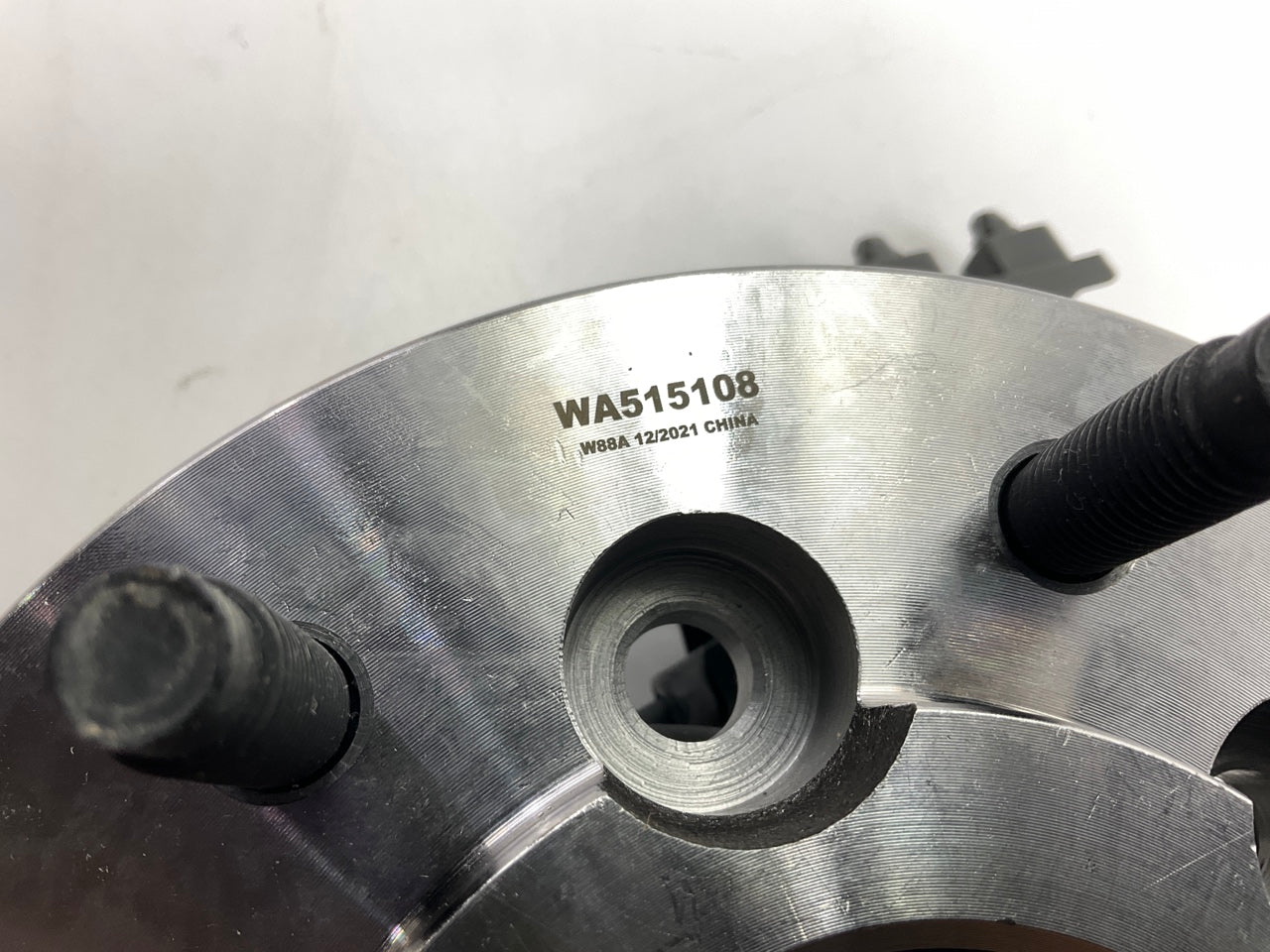 Drive Works NT515108 Front Left Wheel Hub Bearing - 04-08 Colorado, Canyon RWD