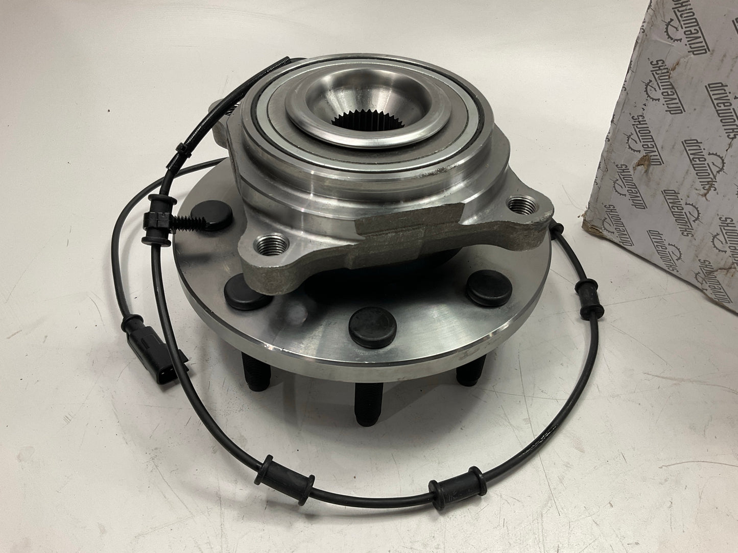 COSMETIC DAMAGED - Drive Works NT515122 Front Wheel Bearing And Hub Assembly