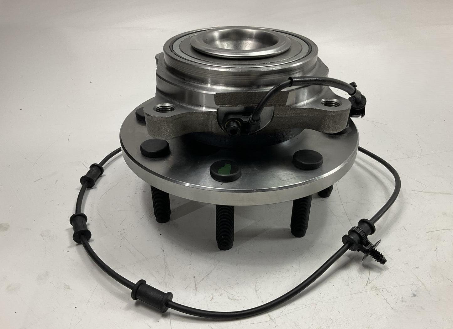 COSMETIC DAMAGED - Drive Works NT515122 Front Wheel Bearing And Hub Assembly