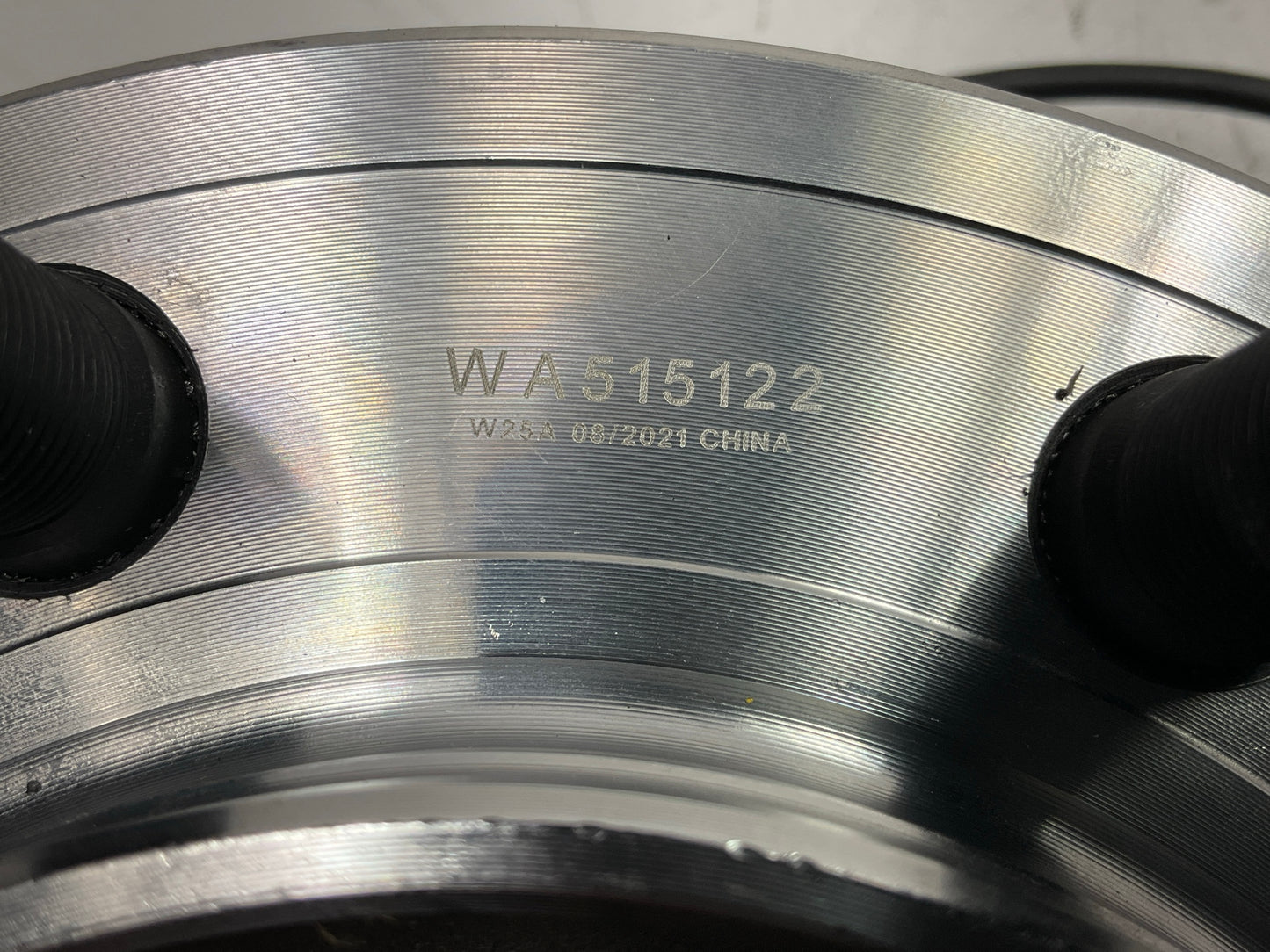 COSMETIC DAMAGED - Drive Works NT515122 Front Wheel Bearing And Hub Assembly