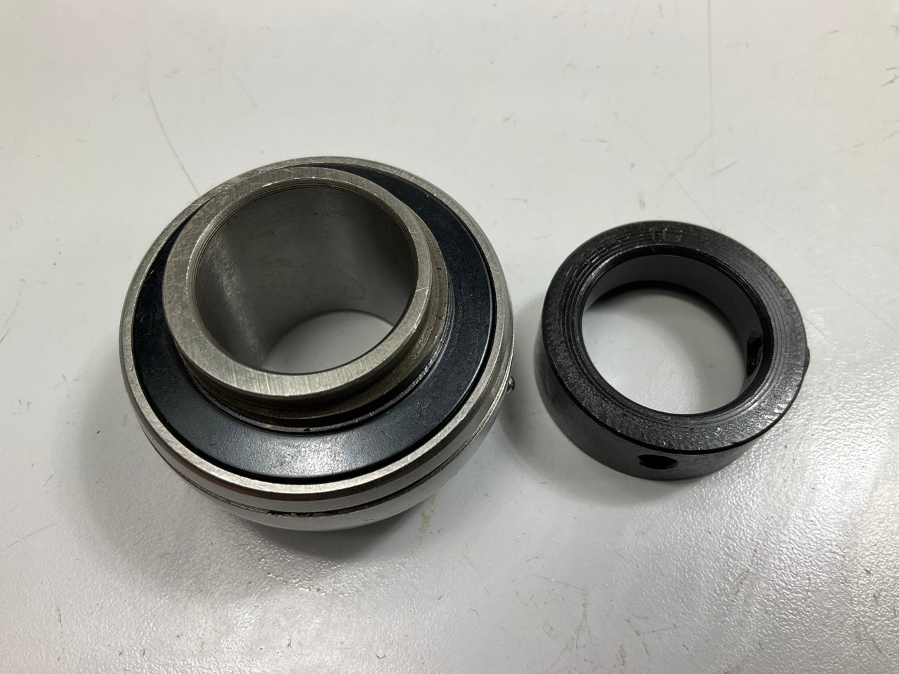 Drive Works SWPS-100-GRC Insert Bearing W/ Lock Collar Replaces JD9302 625020R91