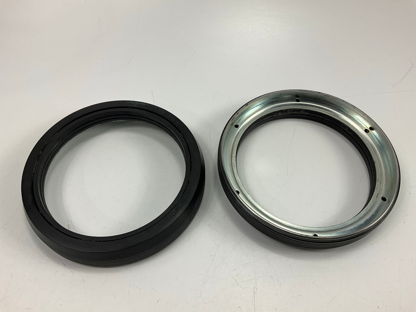 (2) DT TM350 Wheel Seal Replace 45099; 45097; 370022A; 309-0903; 392-9094, 69796