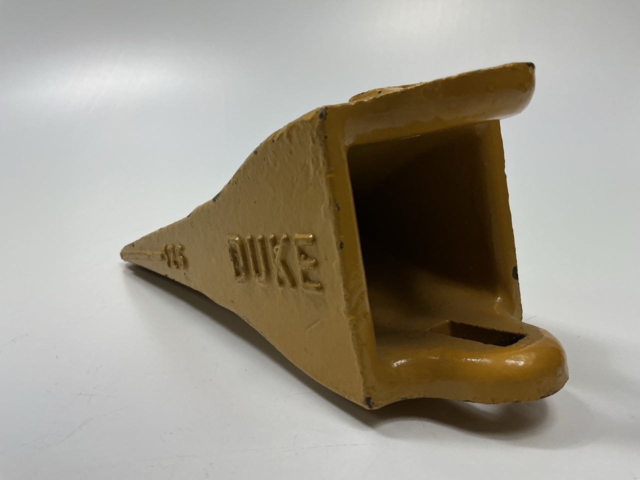 Duke 22S V-style Excavator 22 Series Bucket Tooth, Single, As Shown, No Hardware