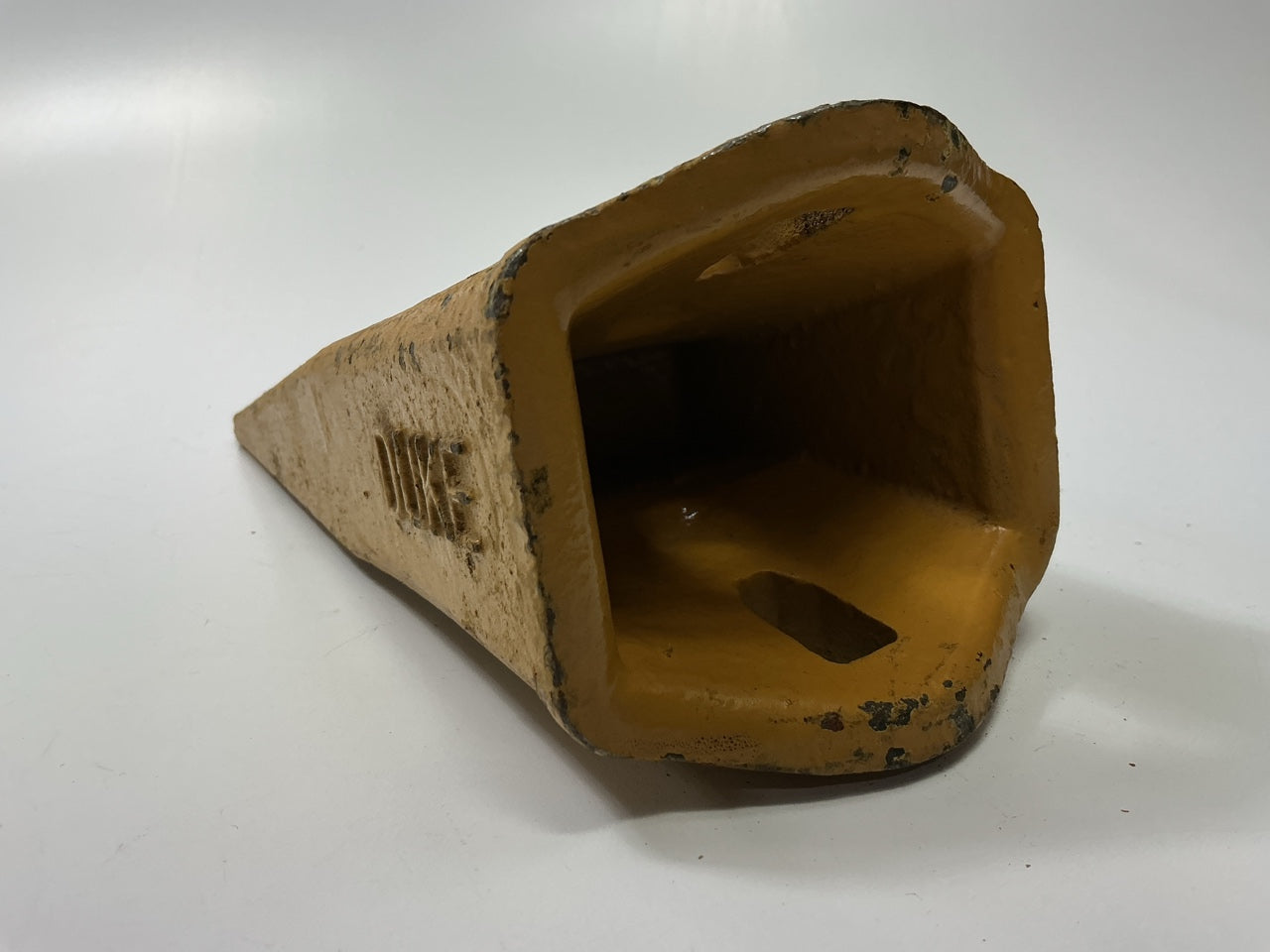 Duke 25S Excavator Bucket Tooth (Tooth Only As Shown) - Replaces 25SHX