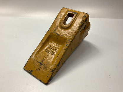 Duke D370 Hensley Style Dirt Bucket Tooth, 370 Series, Uses P370 Flex Pin