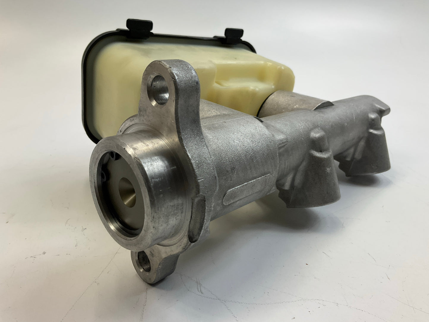 Dura International 12187 Brake Master Cylinder