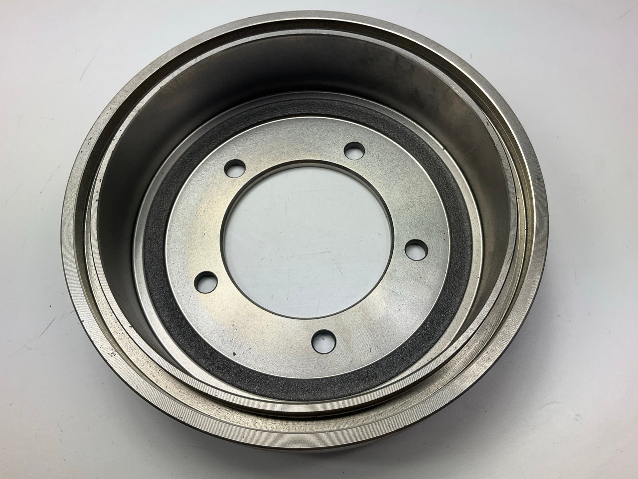 Durago 80084G Rear Brake Drum For 2000-04 Suzuki Vitara, Chevy Tracker