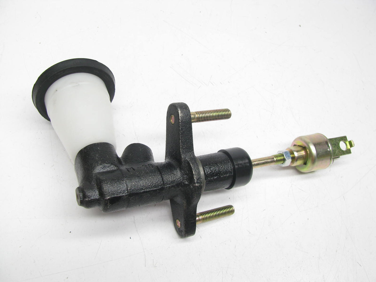 Duralast 12258 Clutch Master Cylinder For 1988-89 Toyota Corolla, 1989-90 Prizm