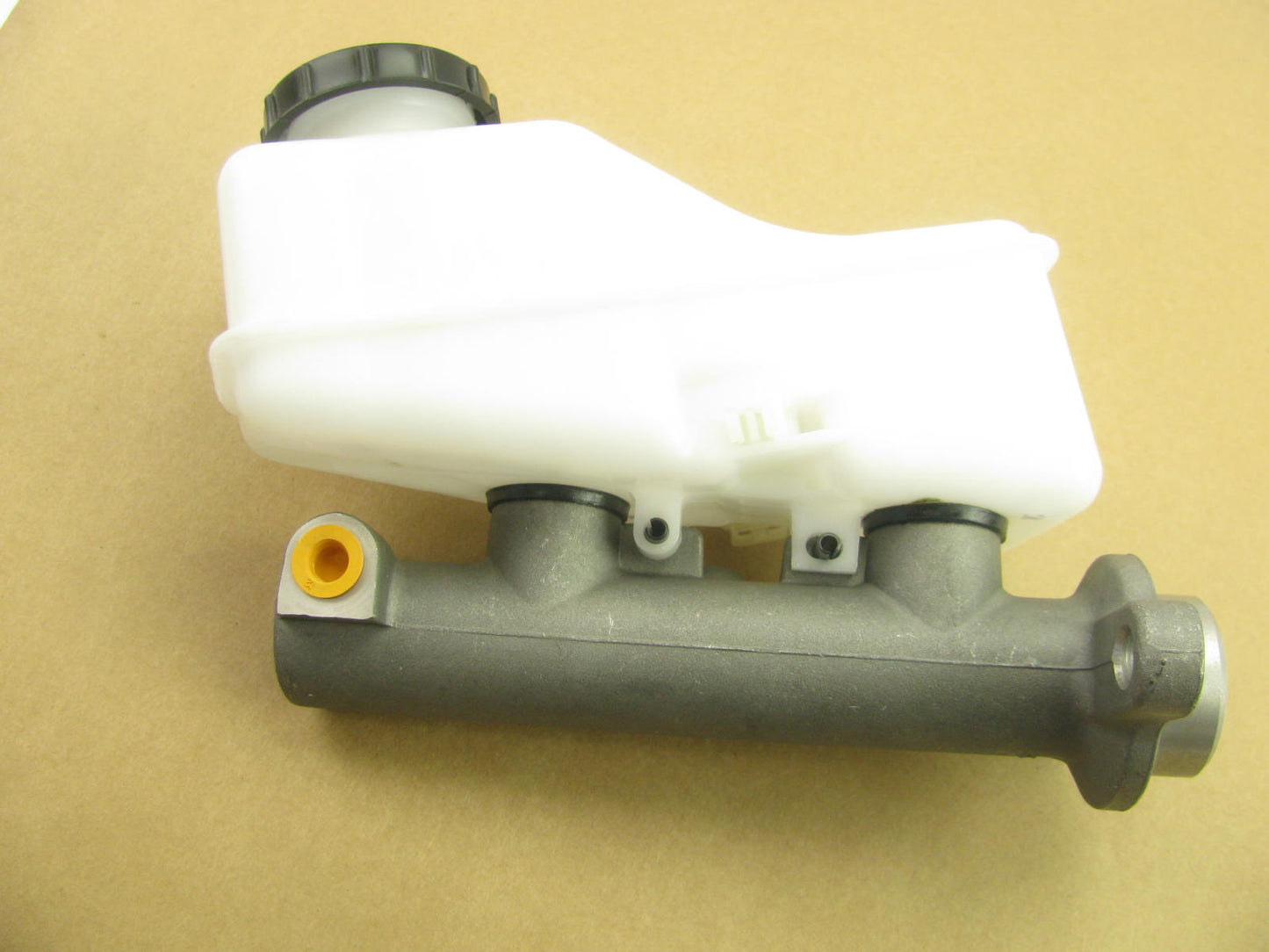Duralast 390812 Brake Master Cylinder 2004 Taurus Sable W/ O Traction Control