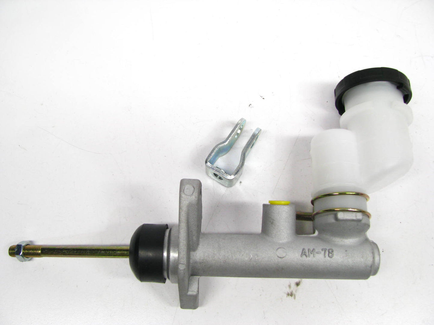 Duralast 51395 Clutch Master Cylinder For 00-03 Hyundai Accent