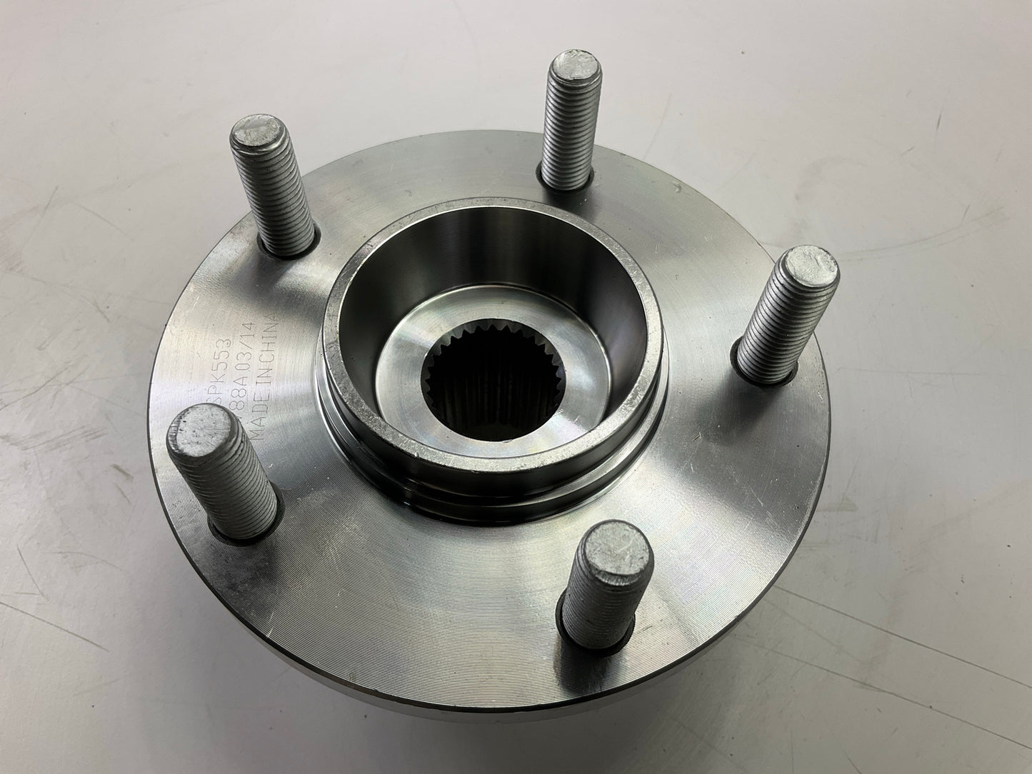 Duralast 930-553 Front Wheel Hub For 2000-2006 Mazda MPV
