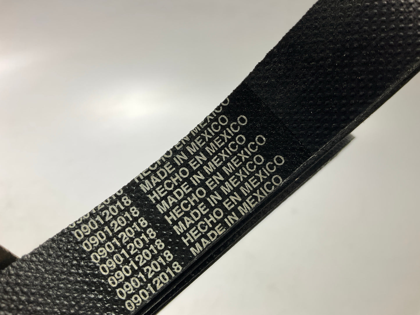Duralast 985K6 Serpentine Belt - 6 Ribs