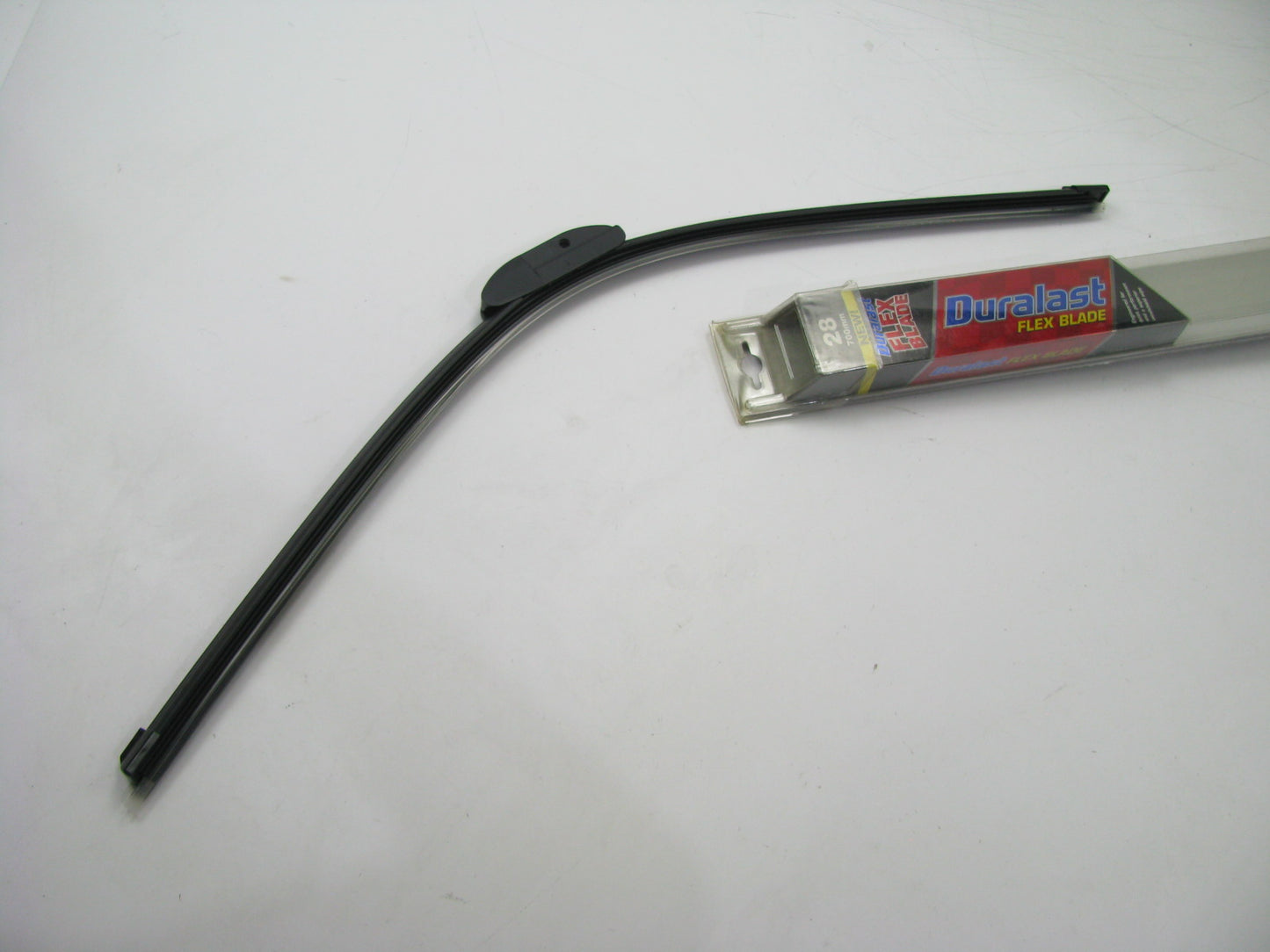 Duralast DLF-28 Flex Windshield Wiper Blade - 28''