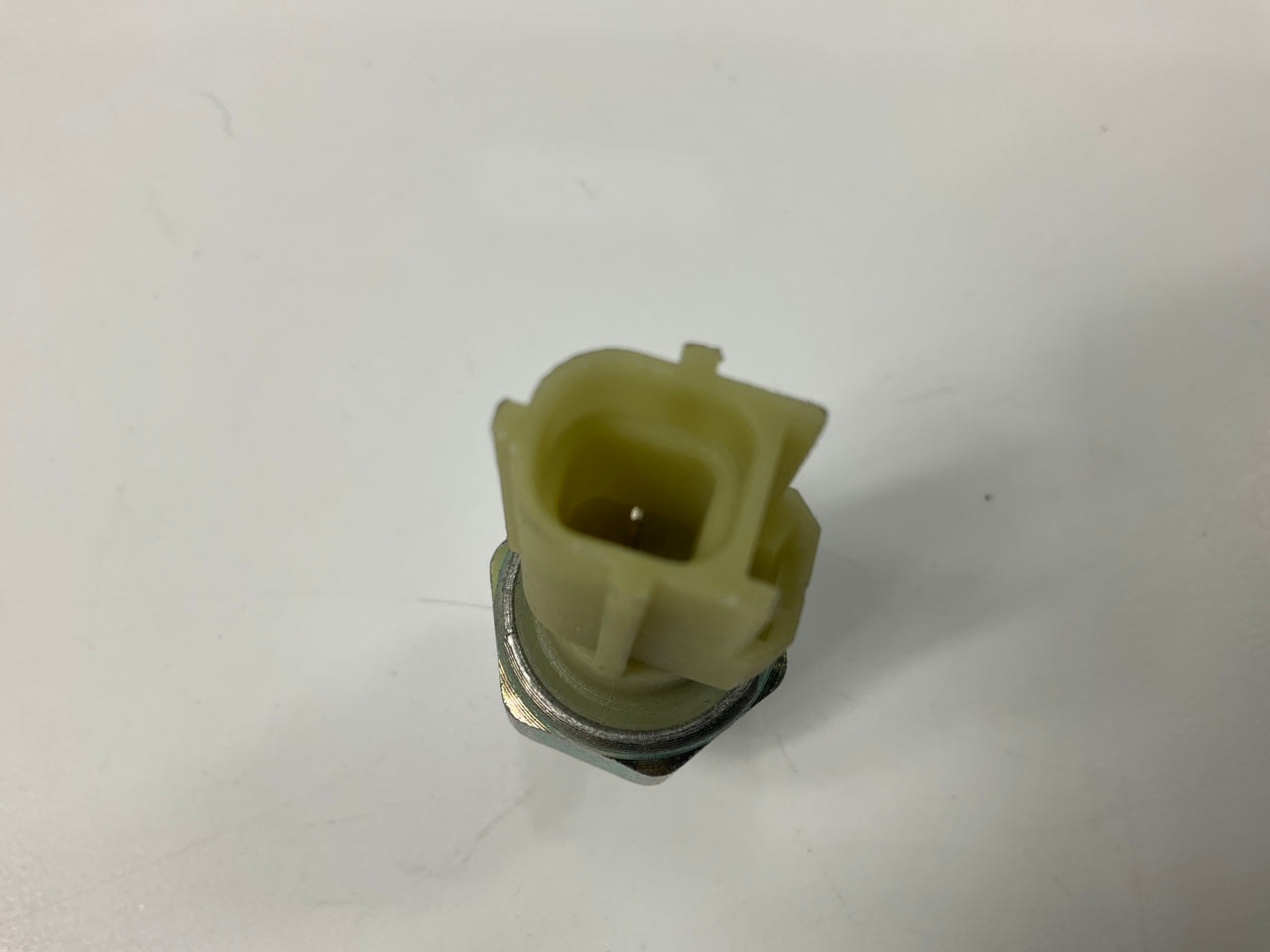 Duralast PS407 Oil Pressure Sender Switch