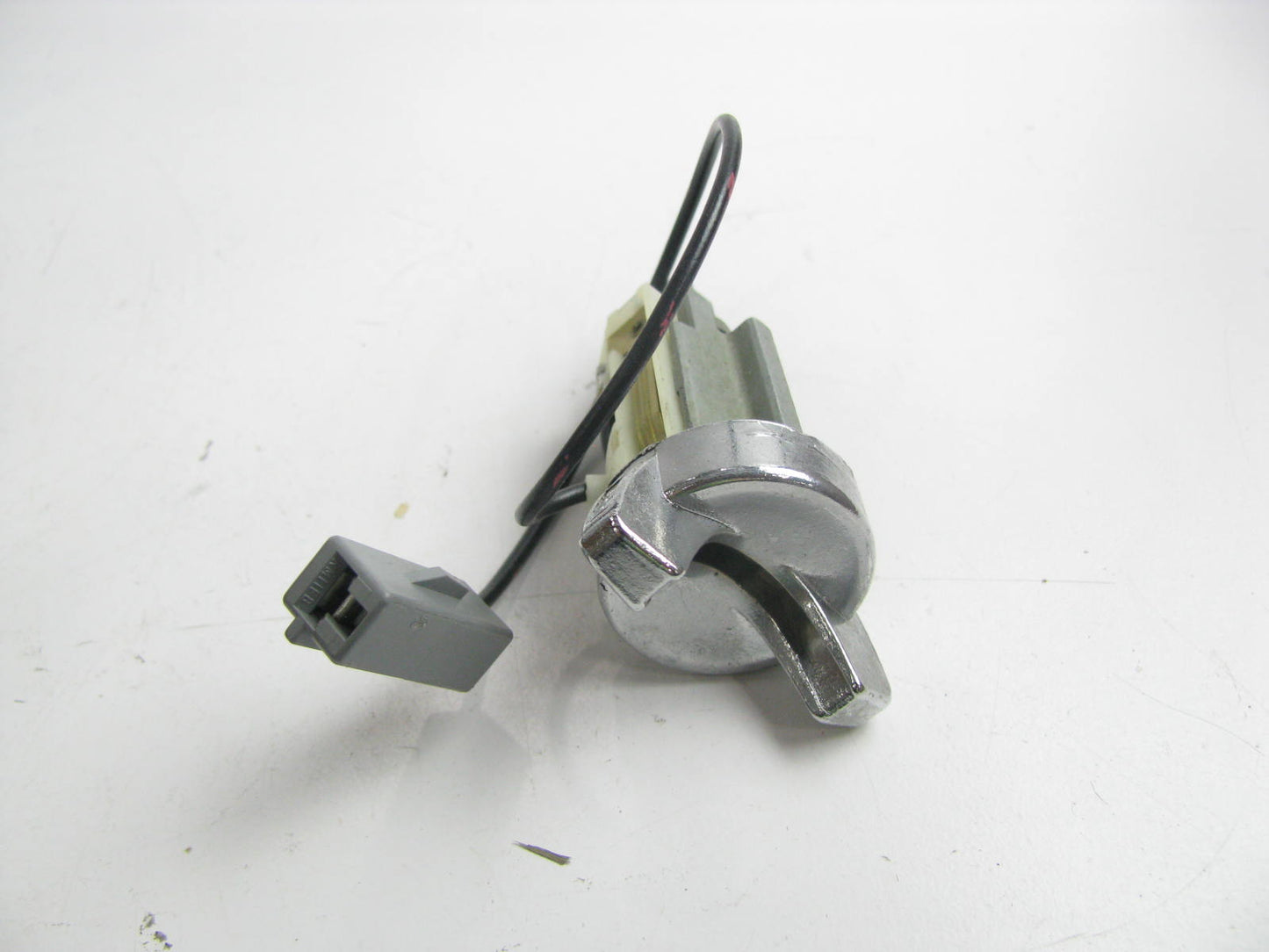 E-tron US104L Ignition Lock Cylinder & Keys