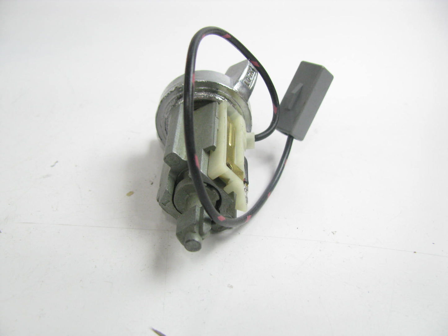 E-tron US104L Ignition Lock Cylinder & Keys