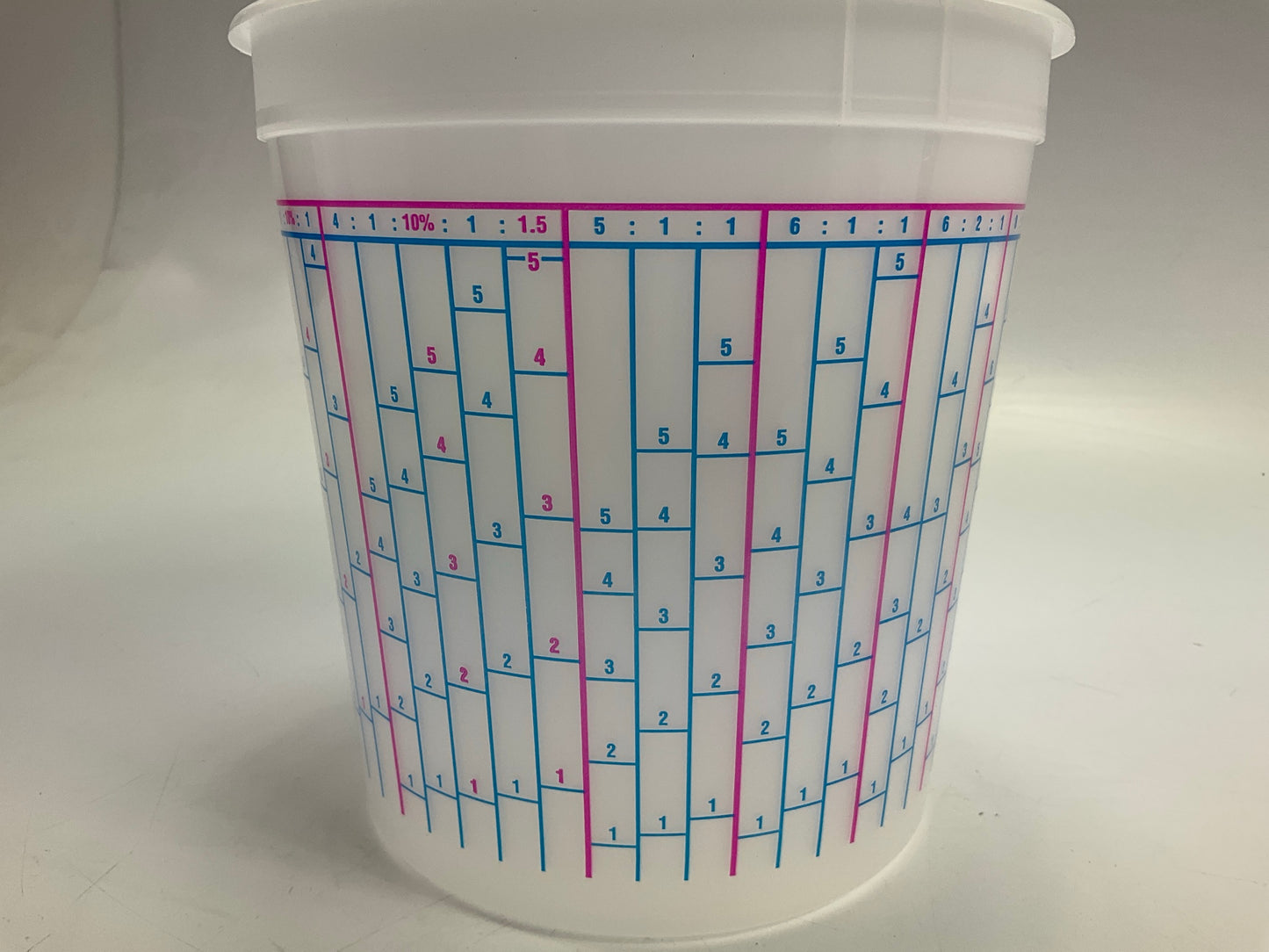 E-Z Mix 70086 2-1/2 Quart Disposable Paint Mixing Cups (25/Case)